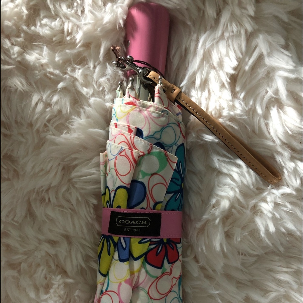 NWT Coach Flower Folding Umbrella Push Button NEW!